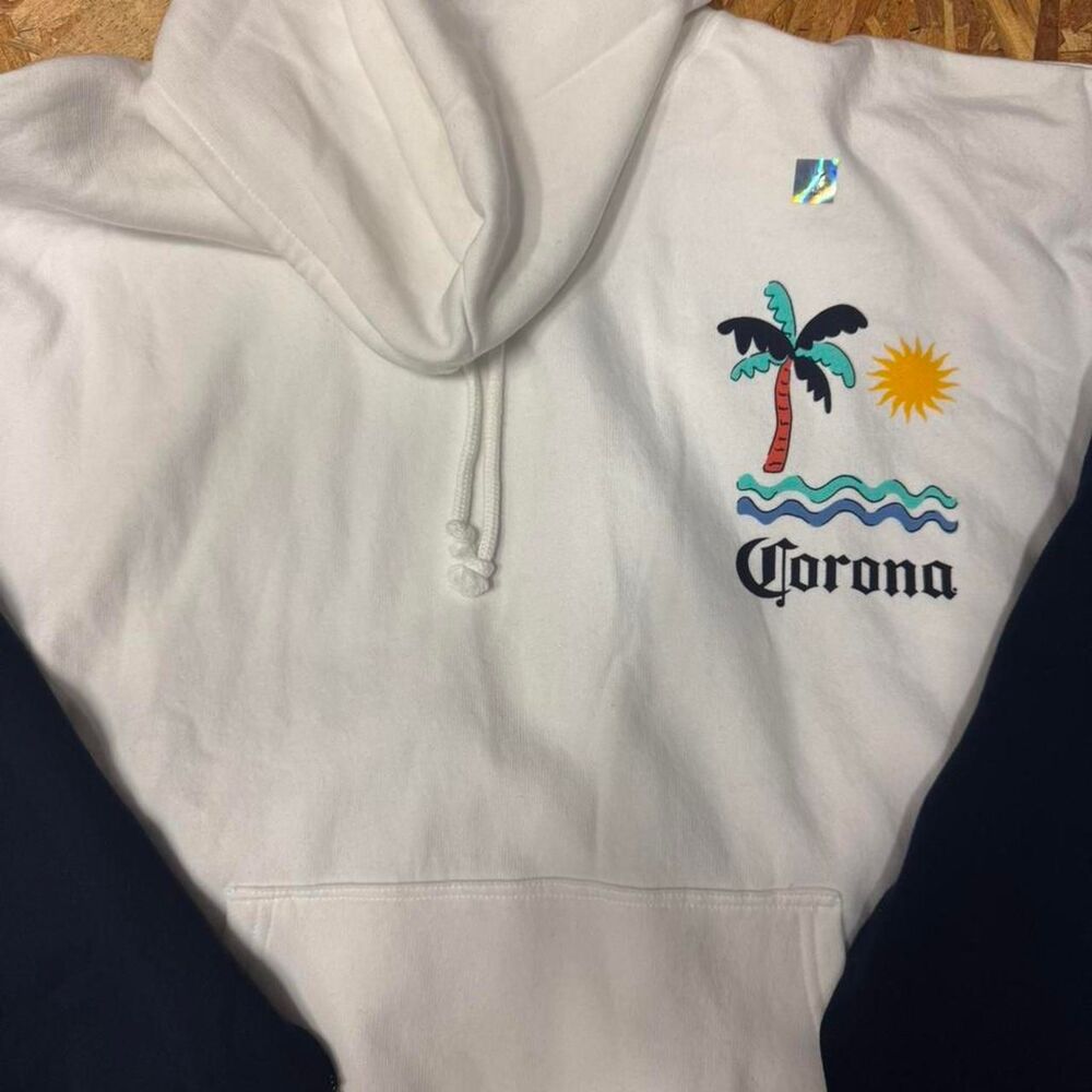 Men's Corona Pull Over Hoodie Size M